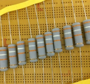 Película de óxido metálico de 39 k ohmios 5 % 5 W resistencia a prueba de llama Yageo RSF500 varios tipos - Imagen 1 de 1