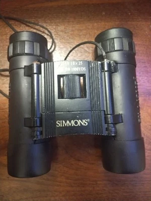 Simmons Model# 1159 Folding 10 X 25 Binoculars - Image 1 of 4
