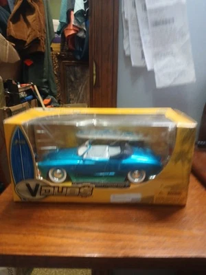 Volkswagen Karmann Ghia VW Jada V Dubs 1959 ruedas 1:24 Blue Moon Foto 1 de 4