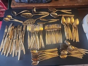 Vintage VIP Daisy Bouquet Gold Plated Flatware 110 pc 16 Place Settings - Picture 1 of 14