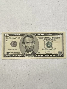 Series 2003A $5 federal reserve notes, - Picture 1 of 2
