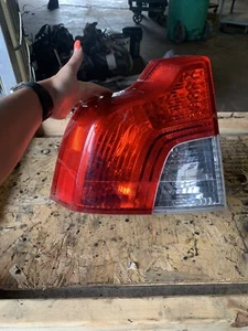 2008 2009 2010 2011 VOLVO S40 TAIL LIGHT LEFT DRIVER 08 09 10 11 - Picture 1 of 5