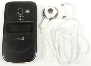 Doro PhoneEasy 626 - Black and White ( Consumer Cellular ) Flip Phone - Bundled - Picture 1 of 4