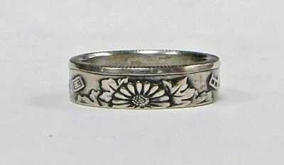 "Sealed" 50 YEN JAPANESE COIN from Japan RING SIZE 3-8  Whats your size ? - Image 1 of 3