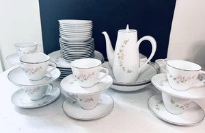 Vintage Style House Fine China Tudor Rose _ 5-teilige Fassungen & Extras ! - Bild 1 von 7