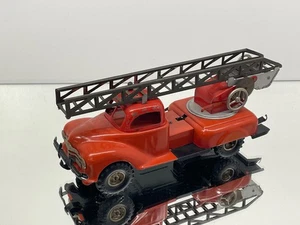 GAMA US ZONE 260 FIRE ENGINE LADDER TRUCK WIND UP + BELL -RED L23.0cm- FAIR - Picture 1 of 11