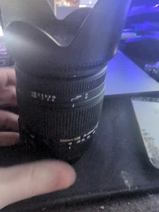 Sigma 18-250mm DC Macro HSM Lens for Canon EF-S + 2 Lens Hoods - GREAT Condition - Picture 1 of 4