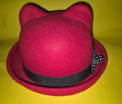 Disneyland Paris Disney Hut mit Mickey Maus Ohren in Rot - Bild 1 von 4