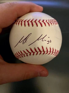 Mike Minor Authenticated Signed Ball Atlanta Braves Texas Rangers - Picture 1 of 2