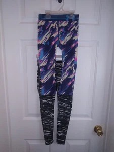 2 Under Armour Girls Capri Leggings& Regular Muiltcolor Youth Small Size 6 Read - Picture 1 of 12