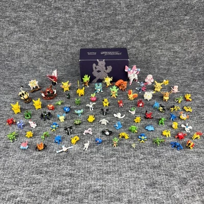 ОГРОМНЫЙ смешанный лот из 85 фигурок покемонов — различных брендов — TOMY, Jazwares и т. д. - Изображение 1 из 4