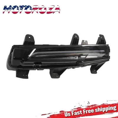 Right LED DRL Fog Light For 2021-2023 24 Cadillac Escalade Daytime Running Lamp - Image 1 of 4