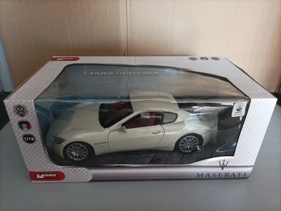 LE173 MONDO MOTORS Voiture 1/18 1:18 Maserati Gran Turismo blanc nacre - Immagine 1 di 4