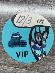 Vintage Rolling Stones original Voodoo Lounge VIP cloth sticker Backstage Pass - Picture 1 of 2