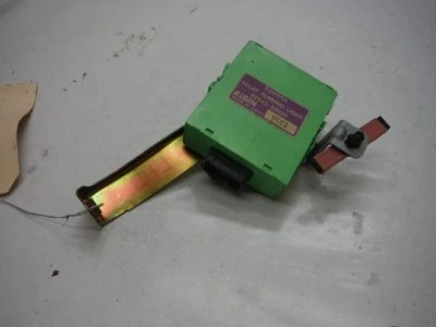 Módulo de luz de circulación relé A/T Lexus GS400 2000 8264233020 OEM 1998 1999 Foto 1 de 4