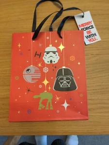 BNWT Star Wars Merry Force Be With You Gift Bag Christmas Xmas Medium 23 x 19 cm - Picture 1 of 9