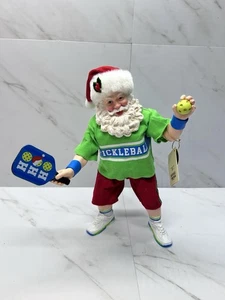 Figura de Navidad Kurt Adler Fabriche Papá Noel jugando Pickleball, 10 pulgadas VER FOTOS - Imagen 1 de 6