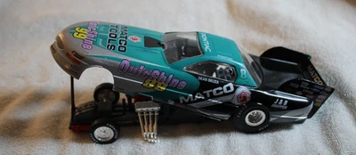 DEAKN SKUZA DRIVE MATCO TOOLS PONTIAC AA COCHE DIVERTIDO DE ACCIÓN COLECCIONABLES Foto 1 de 4