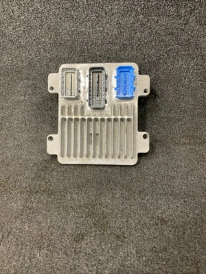 06-09 Grand Prix / Lucerna / Ordenador motor 3.8 12600930 Foto 1 de 2