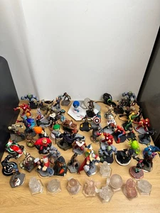 67x Disney Infinity Figuras Lote XXL Colección Piezas Figuras Portales Placas - Imagen 1 de 17