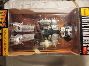Funko Vinyl Invaders: Kiss Destroyer Demon Robot 12'' Vinyl Figure - Picture 1 of 6