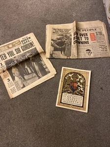 Coronation of Her Majesty Queen Elizabeth II 1953 souvenir programme & Papers - Picture 1 of 4