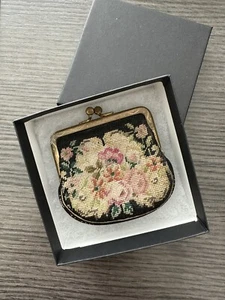 Vintage Floral Card Coin Purse Wallet Kiss Lock Folding Embroidered Black - Picture 1 of 7