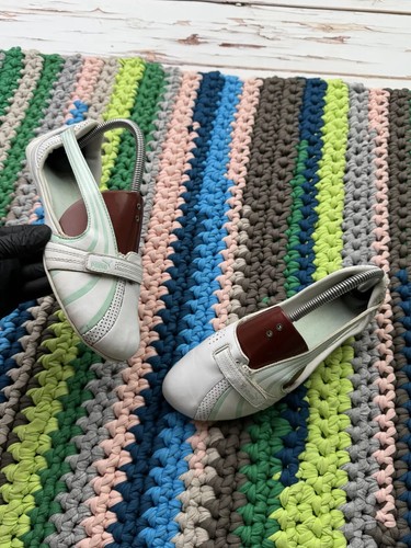 Ballerine Puma vintage in pelle da donna taglia US 7 5