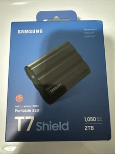 Samsung T7 Shield SSD 2 To de stockage externe (MU-PE2T0S/AM), noir - Photo 1/4