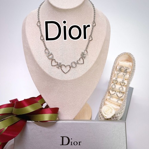 Orecchini merce oggetto raro Christian Dior logo cuore collana orecchini set