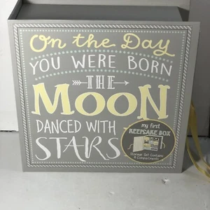 Baby Milestone Keepsake Storage Box for Treasured Memories Moon & Stars Lightwei - Picture 1 of 17