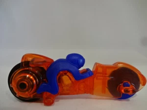 Miniatur Modelle " Motorrad / Rotes Neon Motorrad mit blauen Fahrer - 70 mm lang - Bild 1 von 1