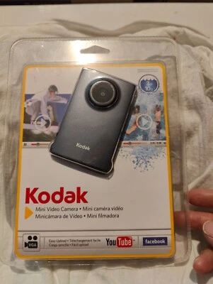KODAK Waterproof Pocket MINI Digital VIDEO CAMERA Camcorder ZM1 Dark Gray NEW - Image 1 of 2