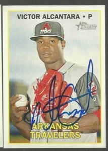 Tarjeta de novato Topps Heritage Minors 2016 firmada por Victor Alcantara de los Tigres de Detroit - Imagen 1 de 1