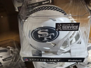 SAN FRANCISCO 49ERS 2024 SALUTE TO SERVICE Mini Speed NFL FOOTBALL NEU VERPACKUNG - Bild 1 von 4