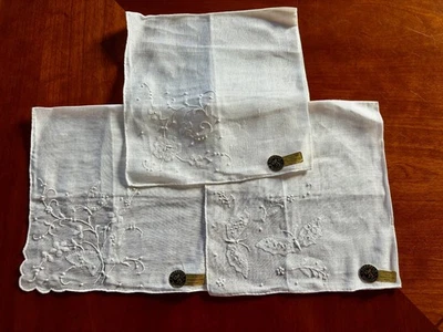 ~3 Pañuelos Bordados Madeira Blancos De Colección Sin Usar con ETIQUETAS~Mariposa~Flores~ Foto 1 de 4