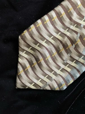 "Corbata clásica marrón Carlos Devenezia para hombre geométrica 100 % seda 61,5""" Foto 1 de 4