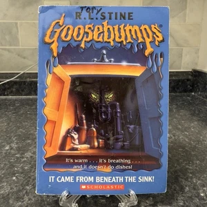 Goosebumps #30 Book It Came From Beneath The Sink 1995 - Picture 1 of 8