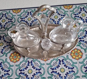 oliera in argento 800 con ampolle in cristallo intagliato argento 240gr 630 gr - Foto 1 di 7