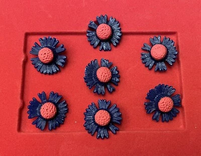 7-VINTAGE & UNUSUAL PLASTIC BUTTONS-RED AND NAVY BLUE-FLOWER DESIGN - Image 1 of 4