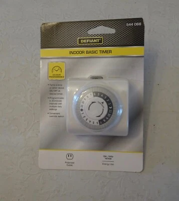 Defiant Indoor Basic Timer 24-Hour Programmable 1875W Plug-In White - Image 1 of 3