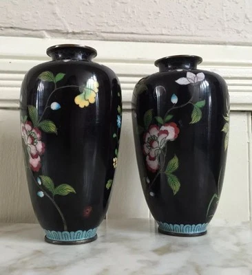 Antiguo conjunto de jarrón floral negro chino 19c PAR ESMALTE CLOISONNE SOBRE BRONCE Foto 1 de 4