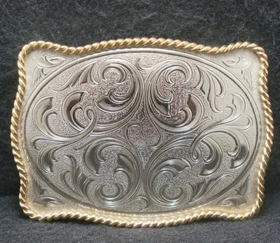 XD01167 *NOS* VINTAGE 1970s ***ABSTRACT ARTWORK*** UNISEX SILVERTONE BELT BUCKLE - Image 1 of 3