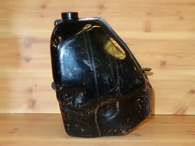 1989-1999 Yamaha  FZR600 FZR 600 OEM Gas Fuel Tank 3HE-24110-10-00 - Image 1 of 4