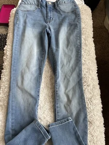 So juniors sz. 5 “ High Rise Jegging” jeans. Nice pair - Picture 1 of 9