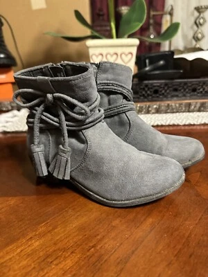Botines Casey grises Rampage para niñas 11 Foto 1 de 4