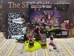 Mega Bloks 2015 Monster High Draculaura's Birthday Bash Play Set Box Manual - Picture 1 of 24