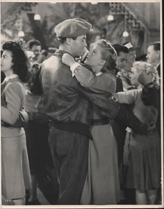 BARBARA BEL GEDDES & HENRY FONDA - THE LONG NIGHT -1947 - N & B-TBE - 28 x 35 CM - Bild 1 von 1