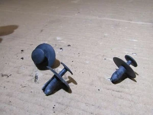 Peugeot 206 CC 1.6 16V TU5JP4 coolant radiator fan relay cover panel mount plugs - Picture 1 of 4