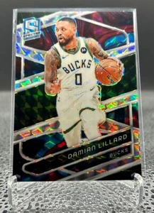 2023-24 Panini Spectra Damian Lillard #33 Interstellar Prizm /99 Milwaukee Bucks - Picture 1 of 8